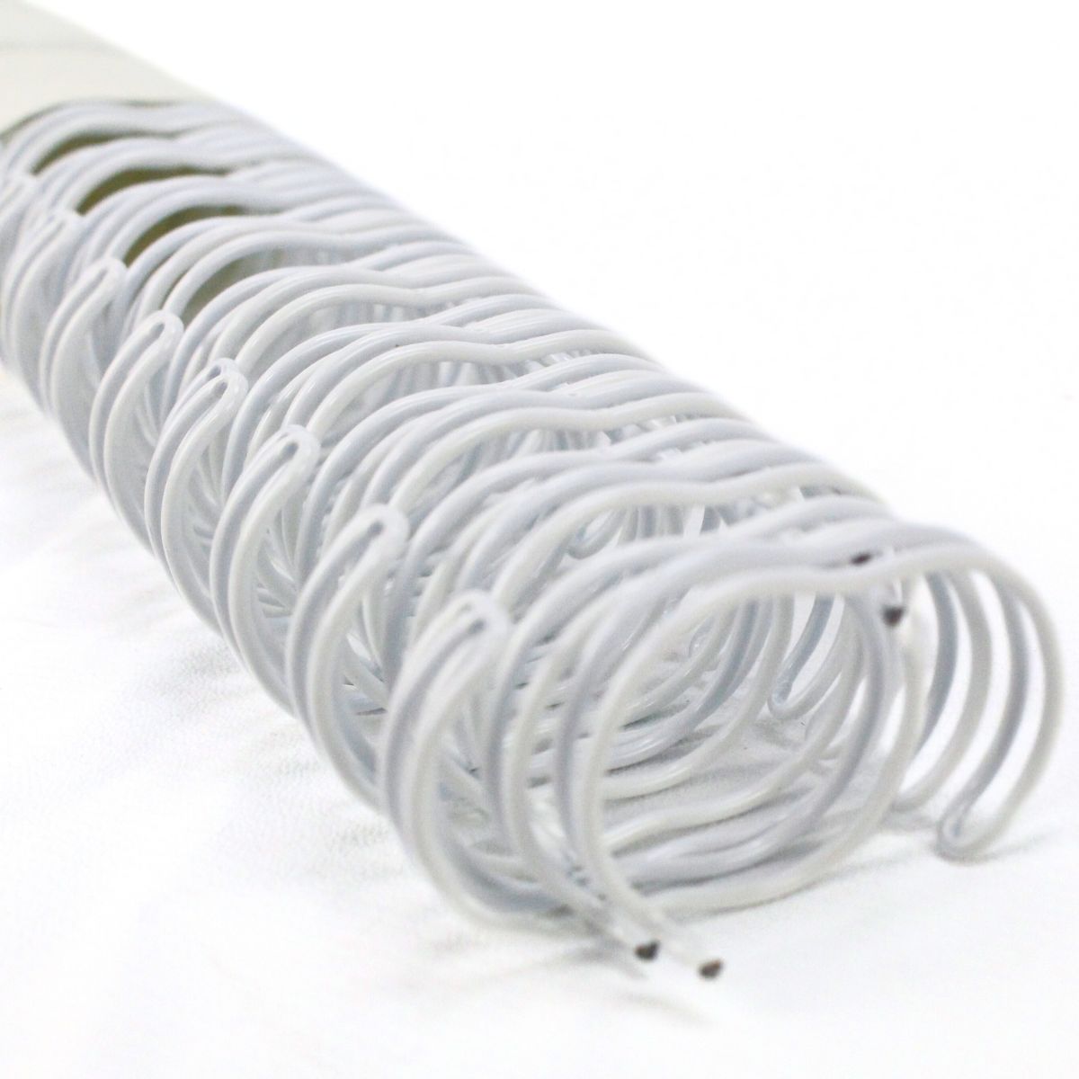 3-186030-Wire-o-Arame-para-Encadernacao-Yukari-Crafts-5_8_-Branco-com4-Unidades