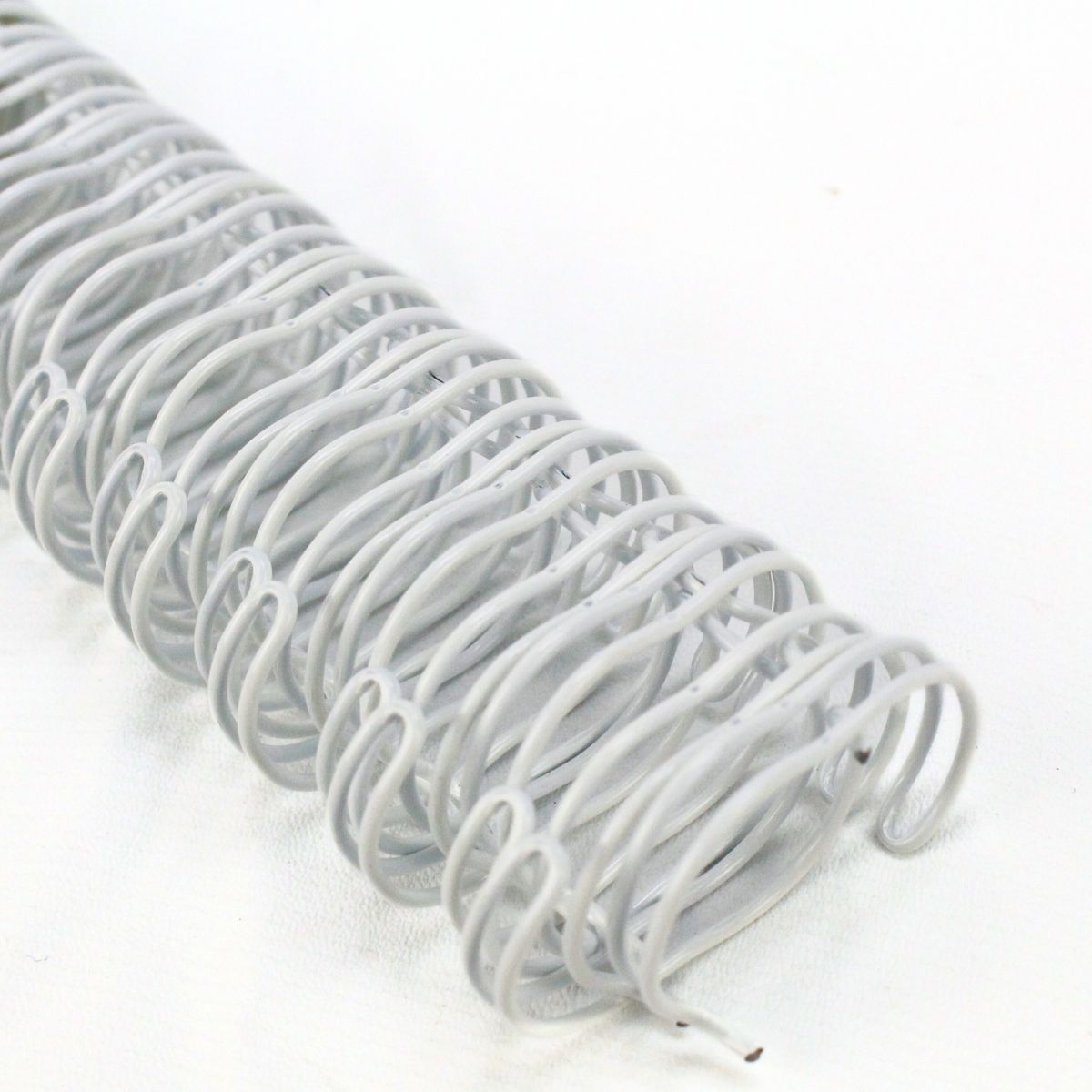 5-186030-Wire-o-Arame-para-Encadernacao-Yukari-Crafts-5_8_-Branco-com4-Unidades